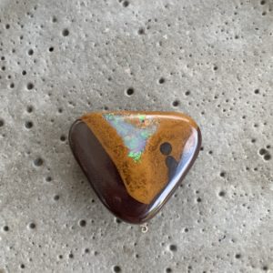 Australischer Matrix Opal