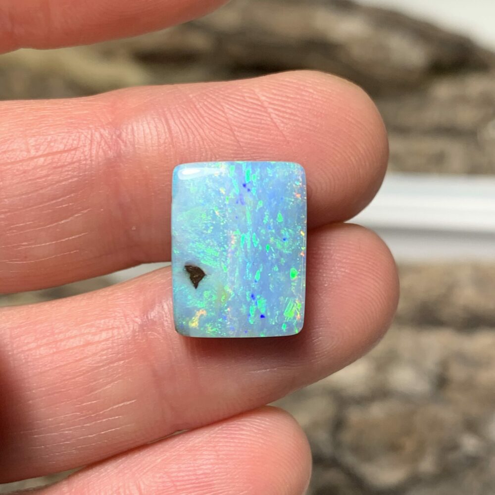 Bezaubernder Opal für ihr individuelles Schmuckstück